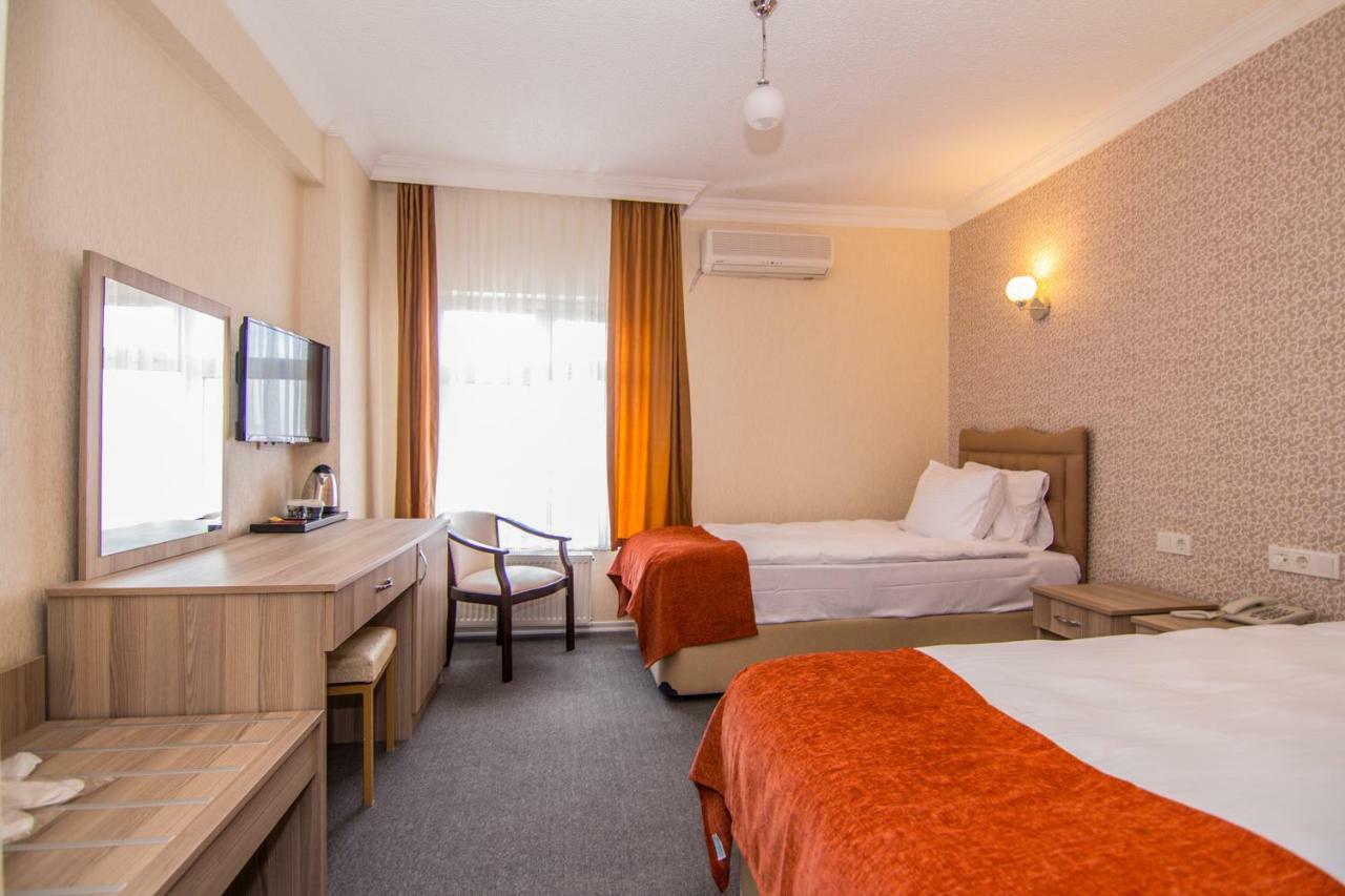 An Grand Otel